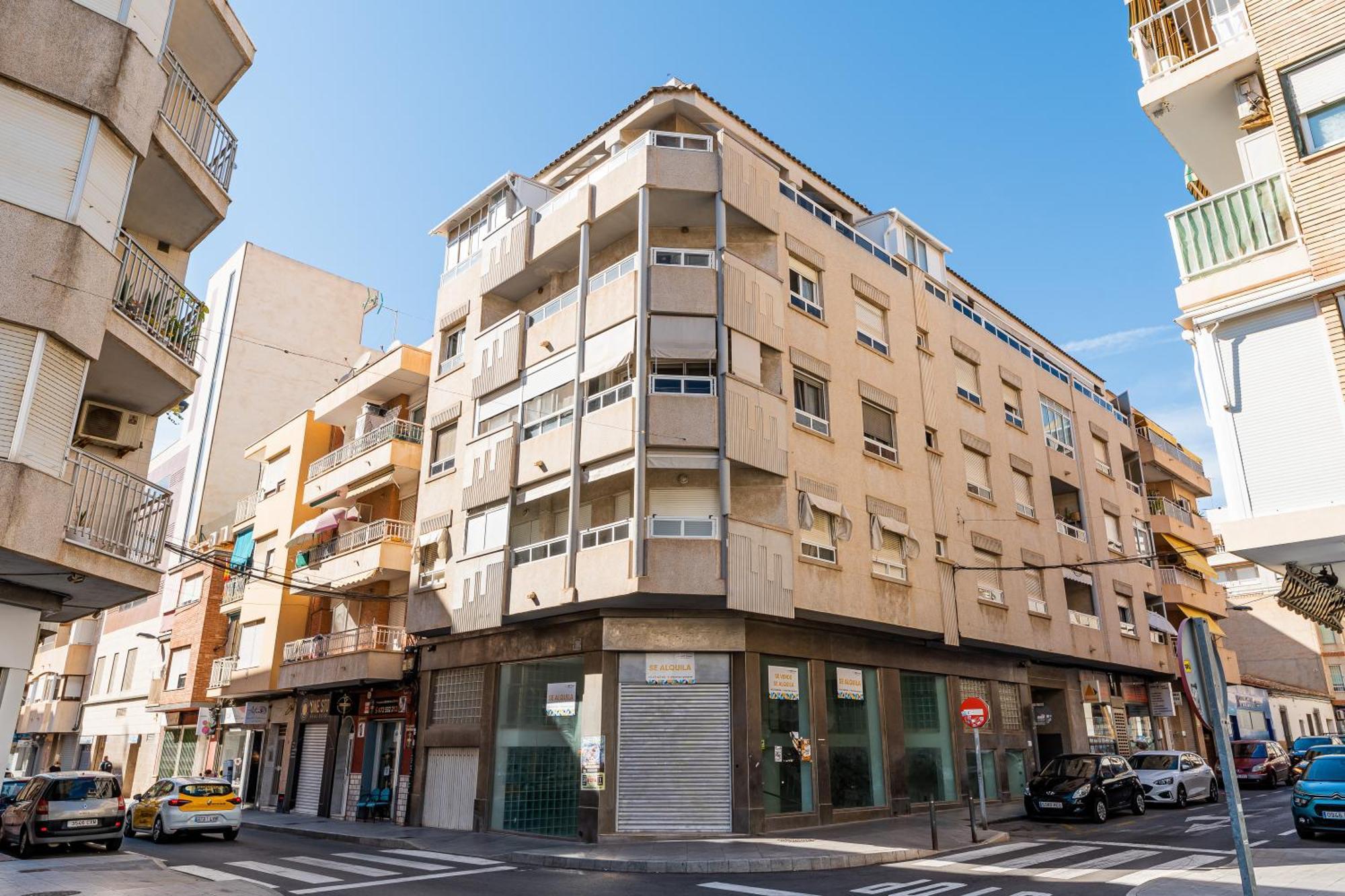 Apartamento En Centro Torrevieja Kültér fotó